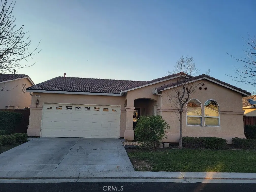 2983 La Vina, Los Banos, CA — listing photo 1