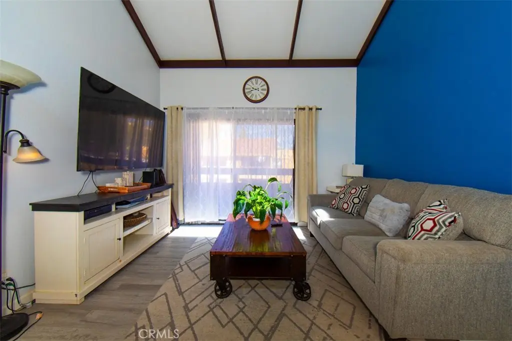 18756 Mandan 1514, Canyon Country, CA — listing photo 1
