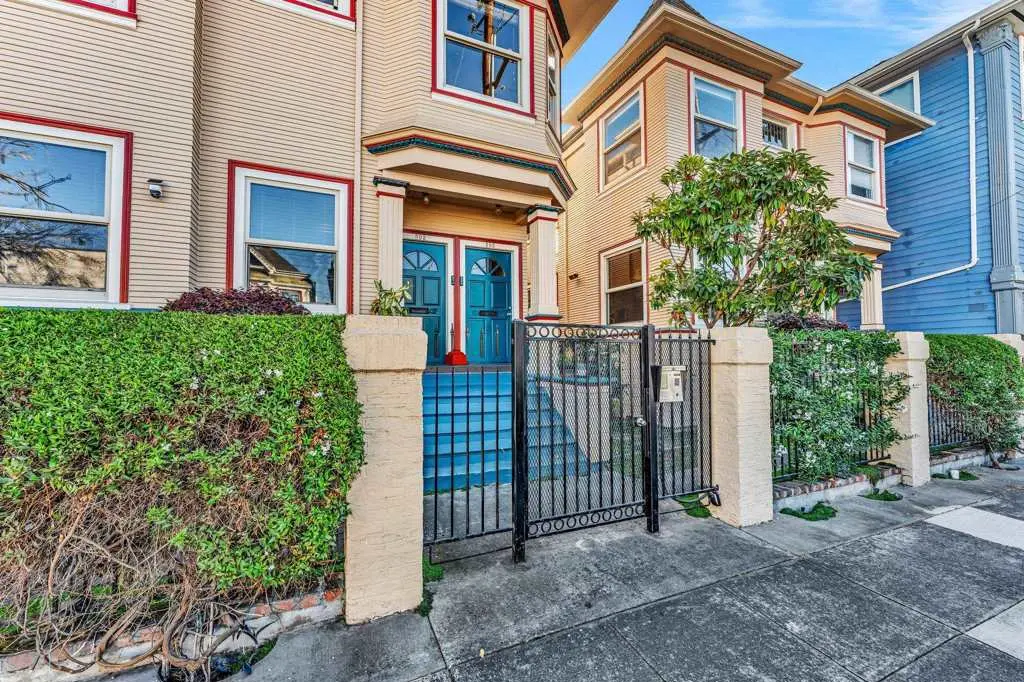 Condominium for sale at 595 22nd St, Oakland, CA featuring 2 beds and 2 baths