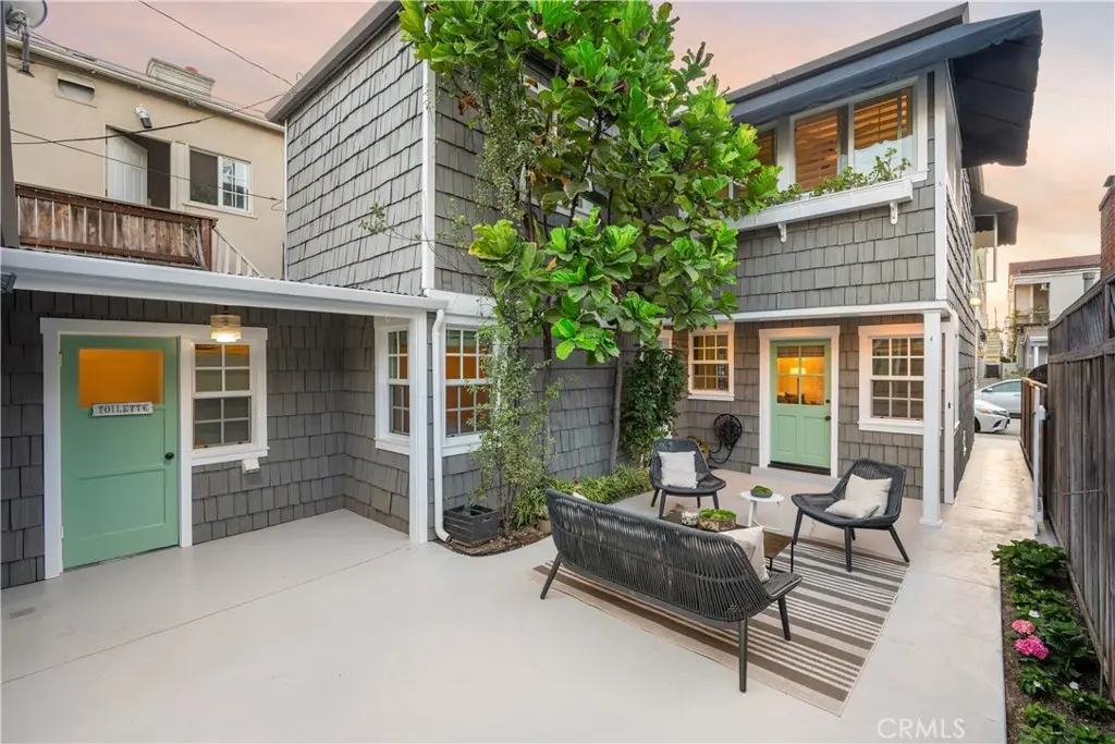 Single Family Residence for sale at 44 59th, Long Beach, CA featuring 3 beds and 3 baths