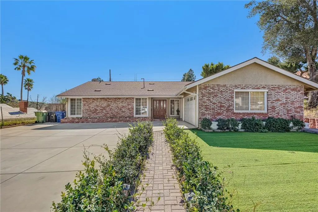 13719 Gavina Avenue, Sylmar, CA — listing photo 1