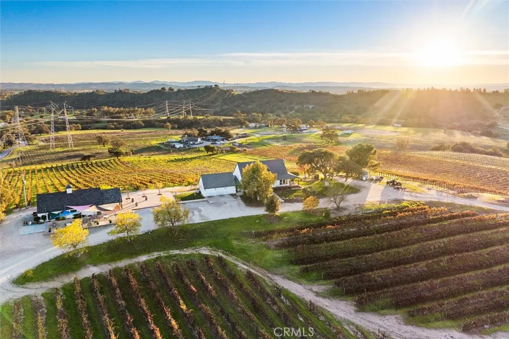 Single Family Residence for sale at 1985 Penman Springs, Paso Robles, CA featuring 3 beds and 3 baths