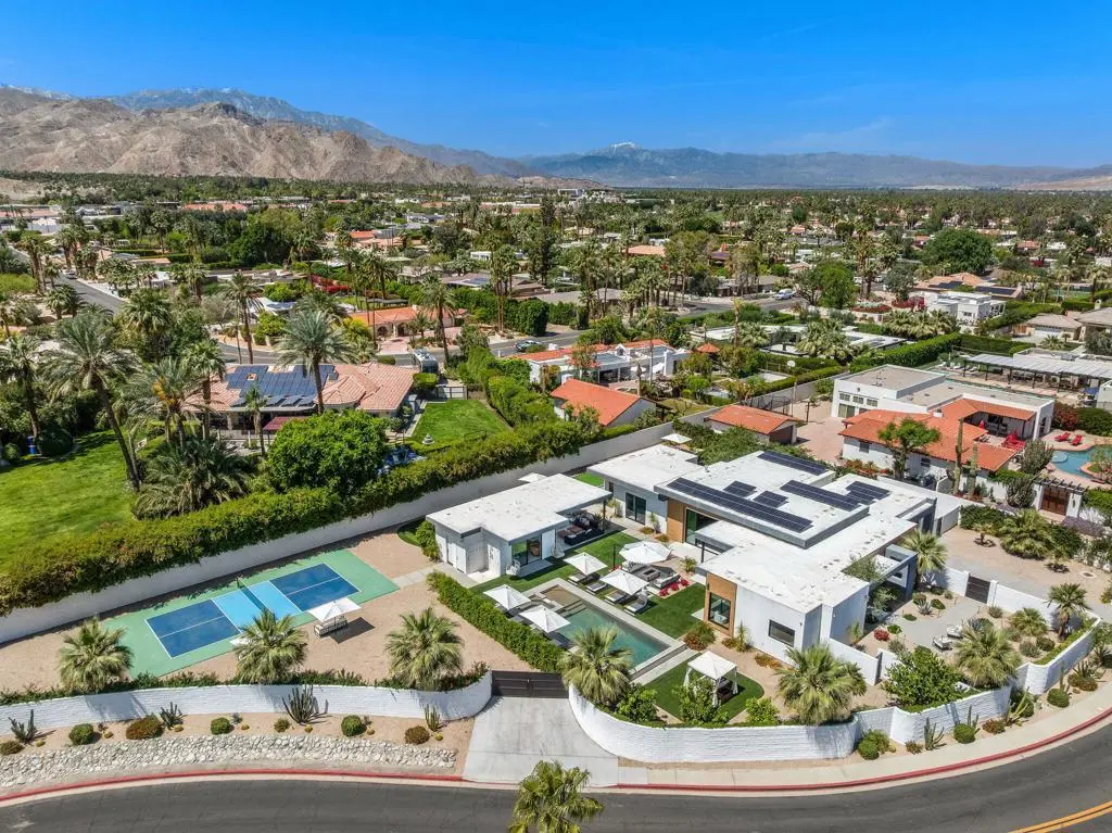 Single Family Residence for rent at 43421 Joshua Road, Rancho Mirage, CA featuring 4 beds and 6 baths