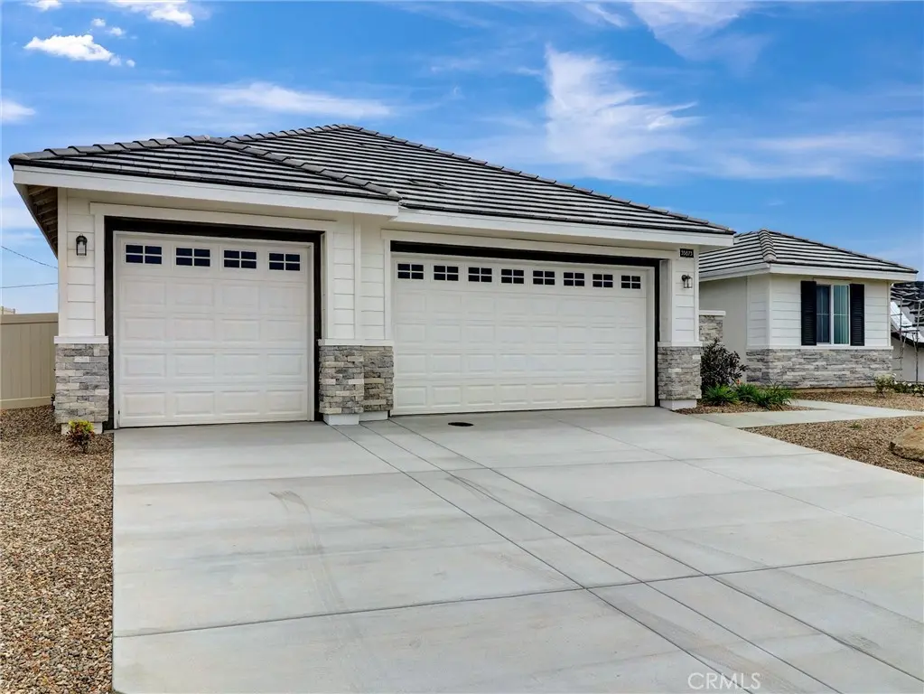35892 Wildwood Crest Drive, Yucaipa, CA — listing photo 1