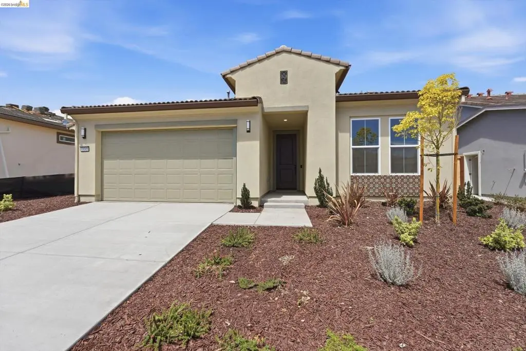 Single Family Residence for sale at 3185 Congressional Way, Hollister, CA featuring 3 beds and 3 baths