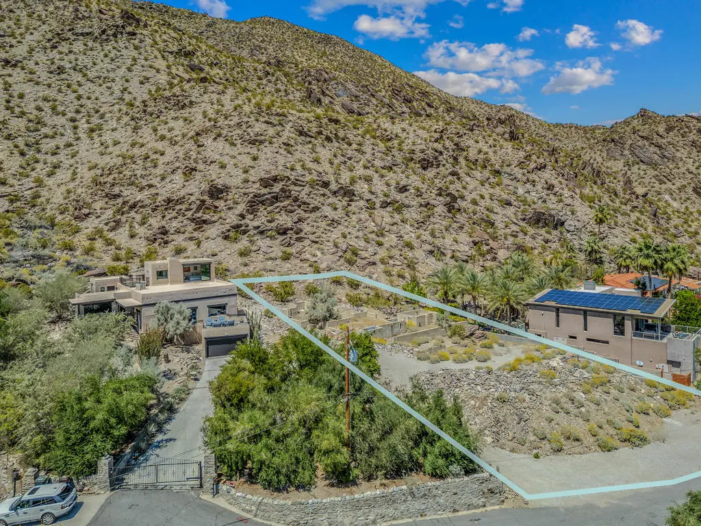 1821 Crestview Drive, Palm Springs, CA — listing photo 1