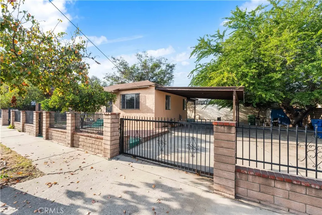 10004 San Fernando Rd, Pacoima, CA — listing photo 1