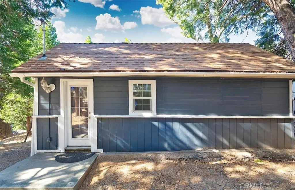 29083 Hook Creek, Cedar Glen, CA — listing photo 1