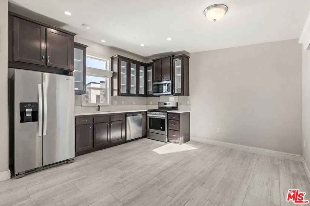 8250 Lankershim Boulevard 130, North Hollywood, CA — listing photo 1
