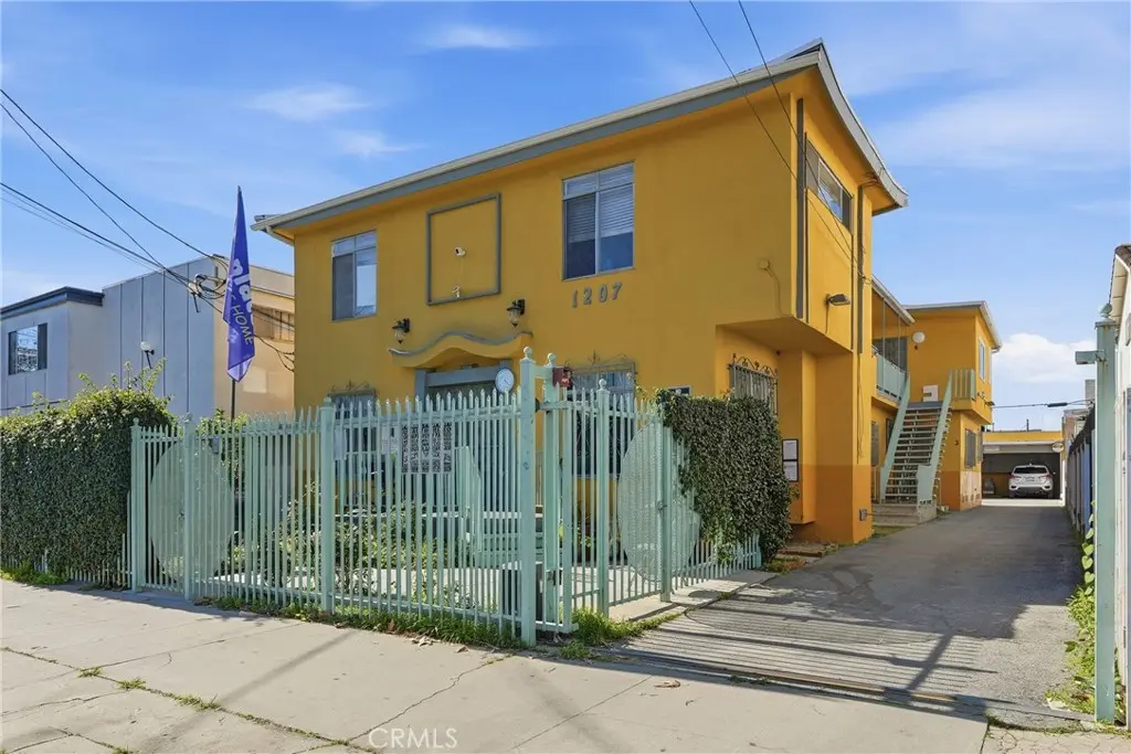 Mixed Use for sale at 1207 S Catalina Street, Los Angeles, CA