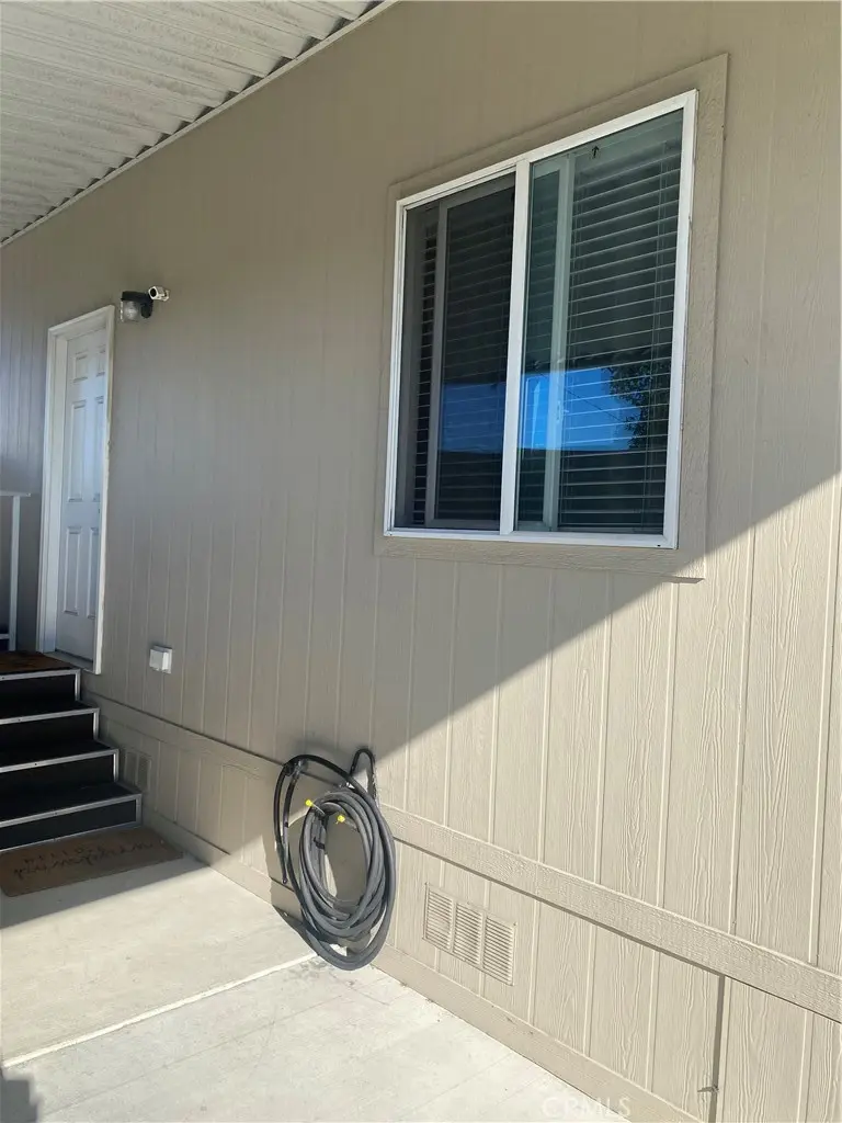 2350 250th 30, Lomita, CA — listing photo 1