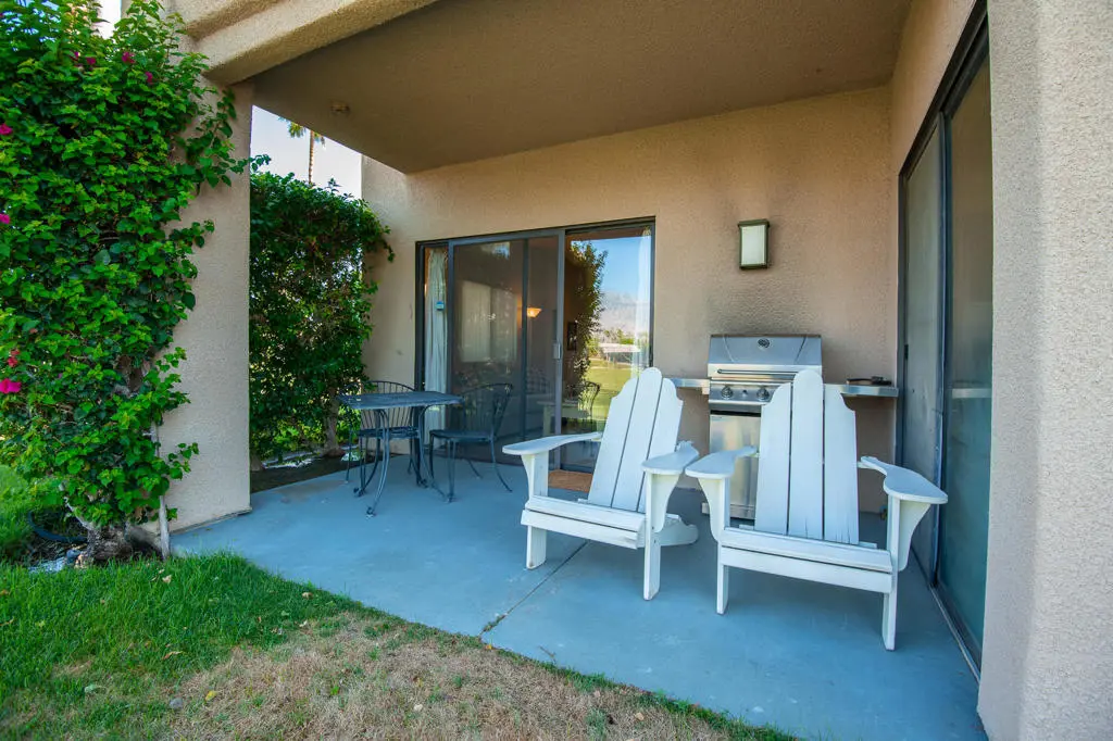Residential Lease for rent at 28763 E Portales Drive, Cathedral City, Riverside County, CA featuring 2 beds and 2 baths