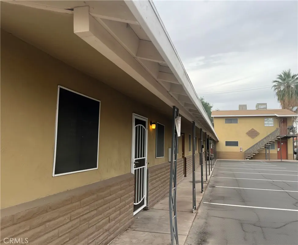 175 S 5th, Blythe, CA — listing photo 1