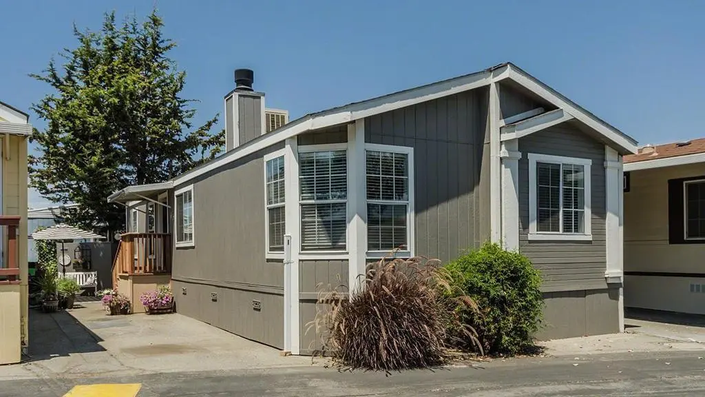 3015 E Bayshore Road 316, Redwood City, CA — listing photo 1