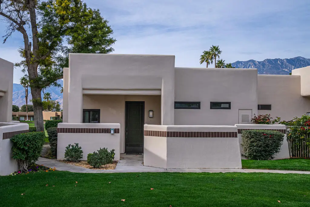 Residential Lease for rent at 67463 Toltec Court, Cathedral City, Riverside County, CA featuring 1 bed and 2 baths