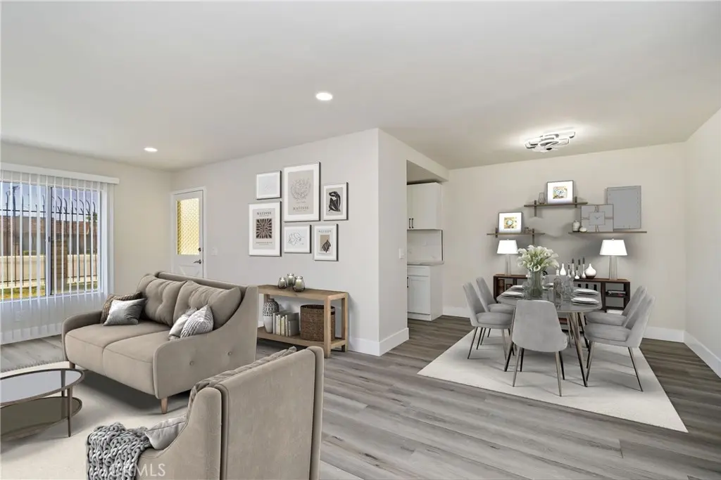 Single Family Residence for sale at 622 S Santa Fe 6, Hemet, CA featuring 2 beds and 2 baths