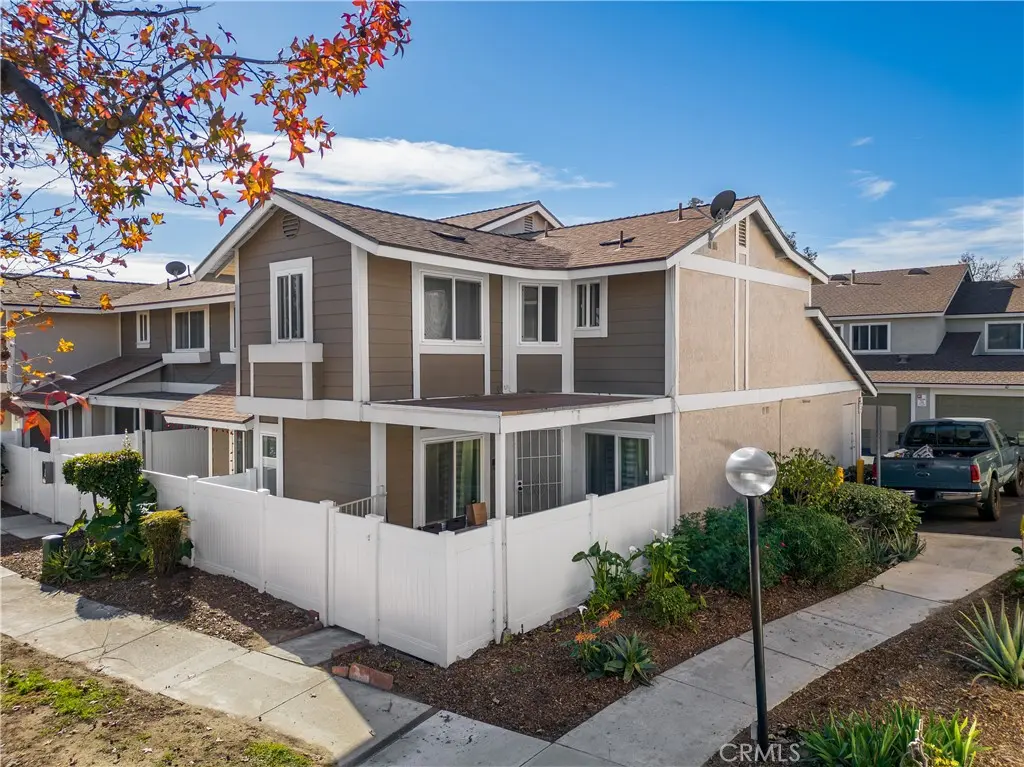 1650 S Campus 12, Ontario, CA — listing photo 1