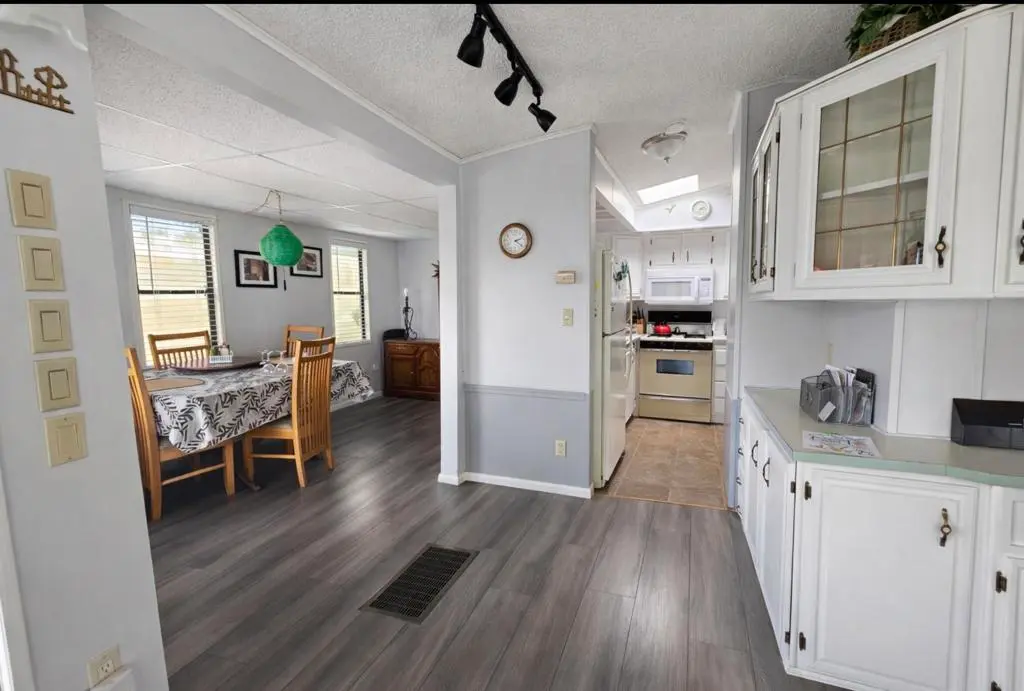 Manufactured In Park for sale at 16400 Bubbling Wells Road 95, Desert Hot Springs, CA featuring 2 beds and 1 bath