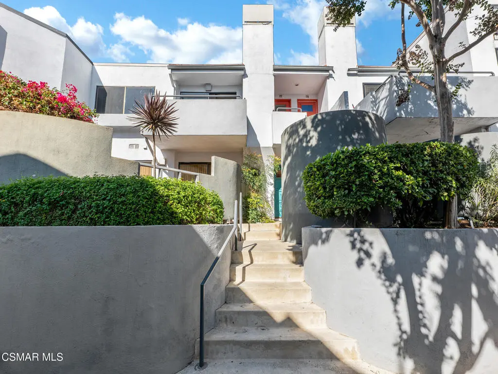 1158 Tivoli Lane 172, Simi Valley, CA — listing photo 1