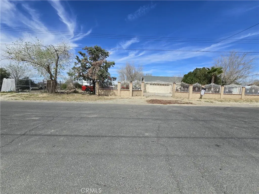 9249 E Avenue R10, Littlerock, CA — listing photo 1