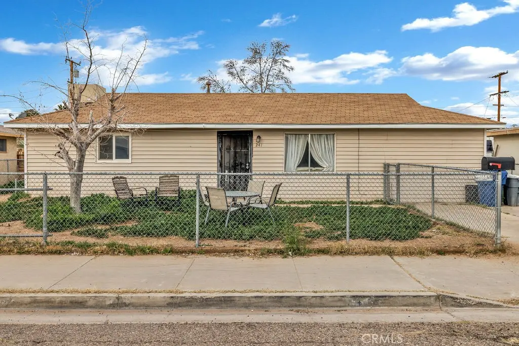 241 N Helena Street, Ridgecrest, CA — listing photo 1