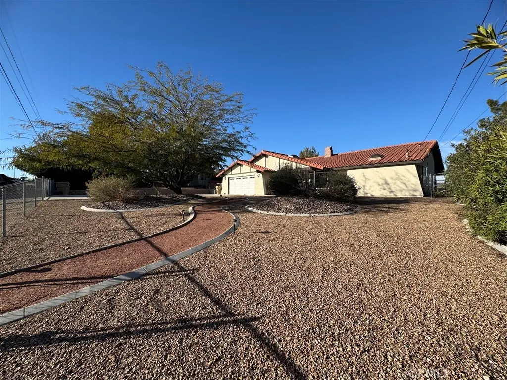 16834 Elm Street, Hesperia, CA — listing photo 1