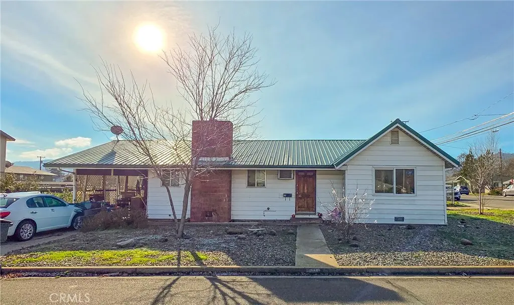 207 Rose Ln., Yreka, CA — listing photo 1