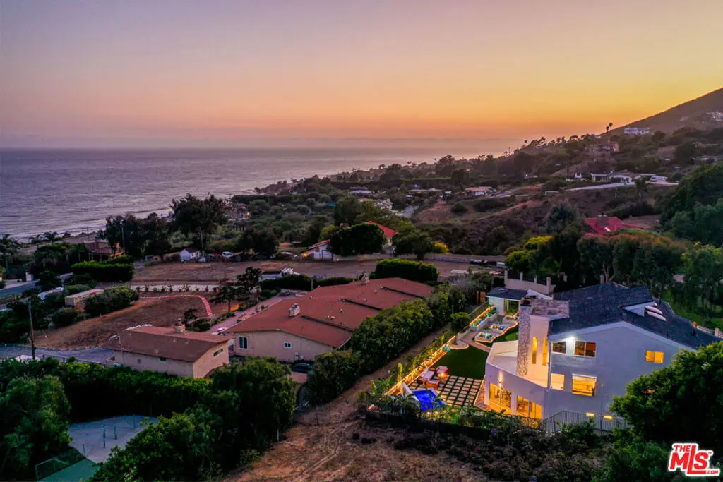 Residential Lease for rent at 31271 Bailard Road, Malibu, Los Angeles County, CA featuring 5 beds and 4 baths