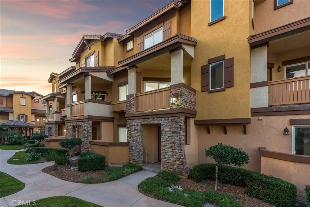Condominium for sale at 521 N Lark Ellen B, Covina, CA featuring 3 beds and 3 baths