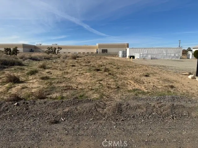 42901 6th St E, Lancaster, CA — listing photo 1