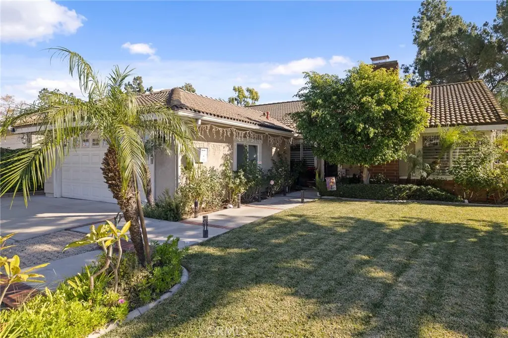 Single Family Residence for sale at 1372 Avenida Loma Vista, San Dimas, CA featuring 3 beds and 2 baths