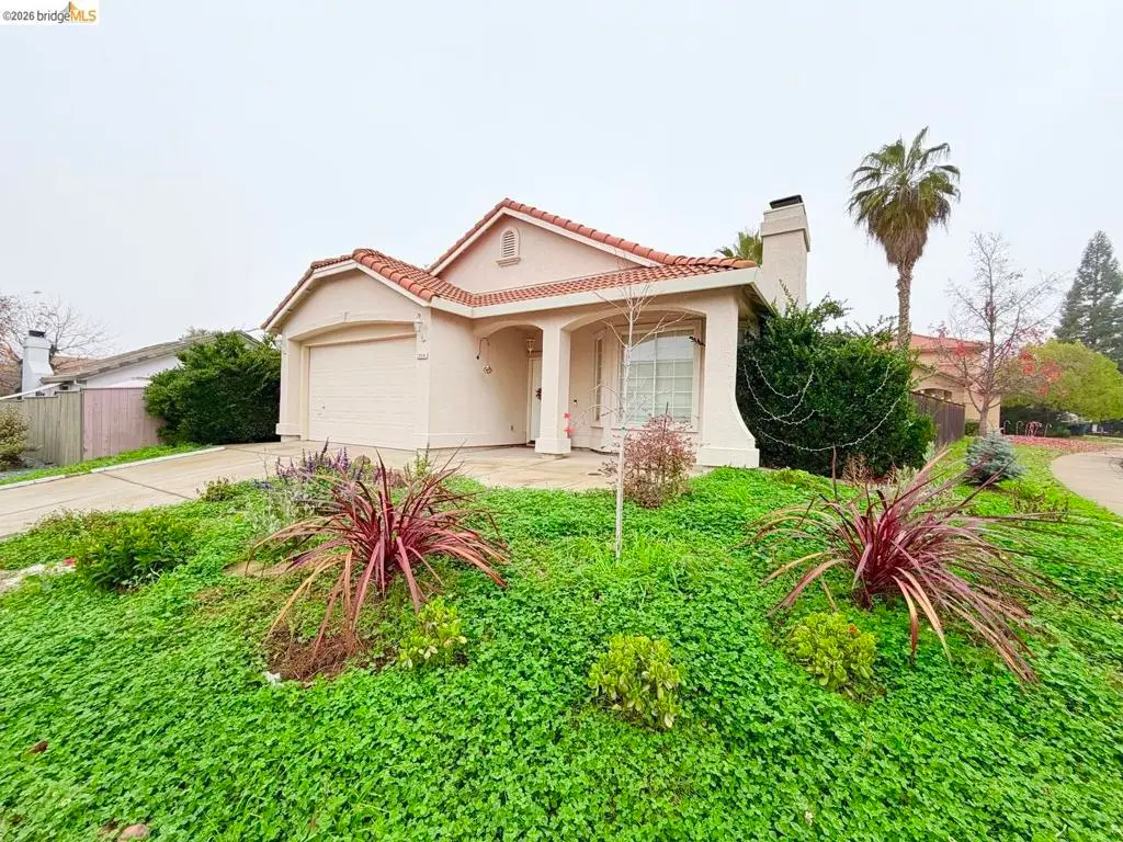 Single Family Residence for sale at 2054 Ajay DR, Roseville, CA featuring 3 beds and 2 baths