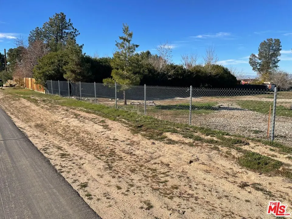 12399 E AVE V-12, Pearblossom, CA — listing photo 1