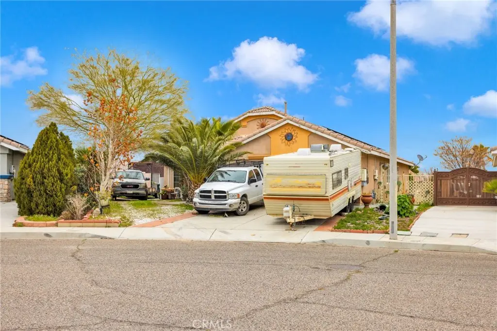 14904 Ocotillo Street, Victorville, CA — listing photo 1