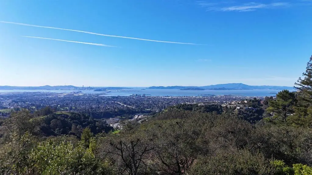 6108 Skyline Blvd, Oakland, CA — listing photo 1