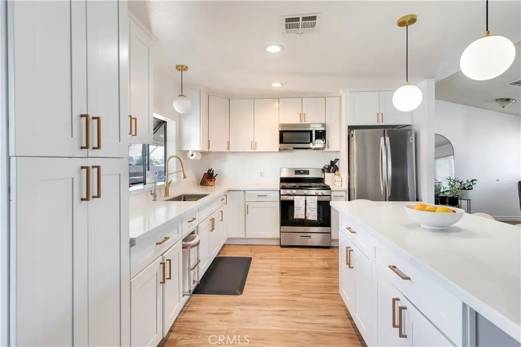 Manufactured In Park for sale at 4080 Pedley 155, Jurupa Valley, CA featuring 3 beds and 2 baths