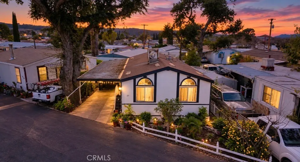 18540 Soledad Canyon Rd 27, Canyon Country, CA — listing photo 1