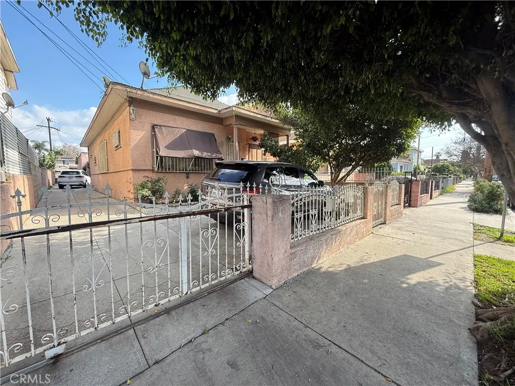 Duplex for sale at 2044 Workman Street, Los Angeles, CA
