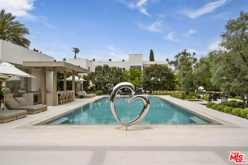 Single Family Residence for rent at 616 N Beverly Drive, Beverly Hills, CA featuring 7 beds and 13 baths