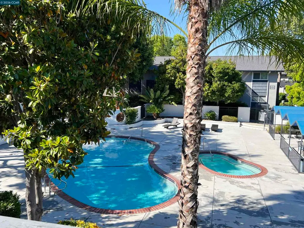Condominium for sale at 9085 Alcosta Blvd 424, San Ramon, CA featuring 2 beds and 1 bath