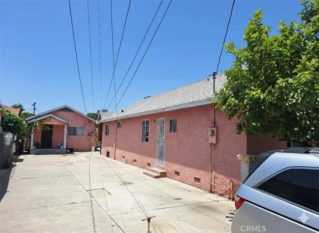 Triplex for sale at 1031 S Ditman, Los Angeles, CA