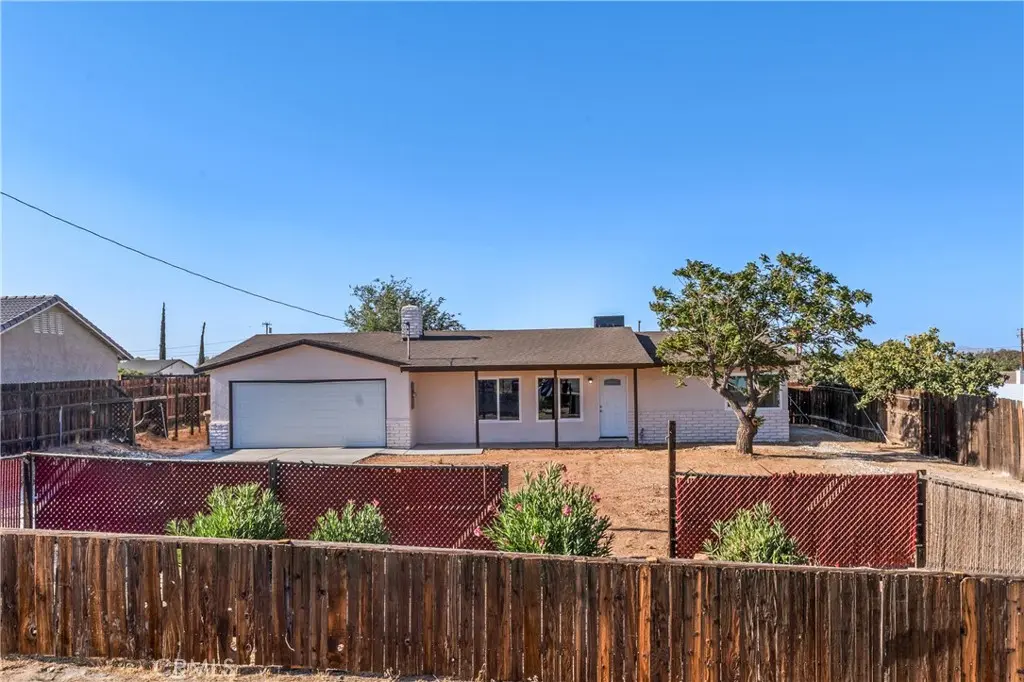 17820 Sycamore Street, Hesperia, CA — listing photo 1