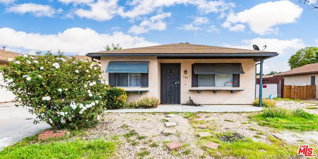 Single Family Residence for sale at 586 San Dimas Street, Hemet, CA featuring 2 beds and 2 baths