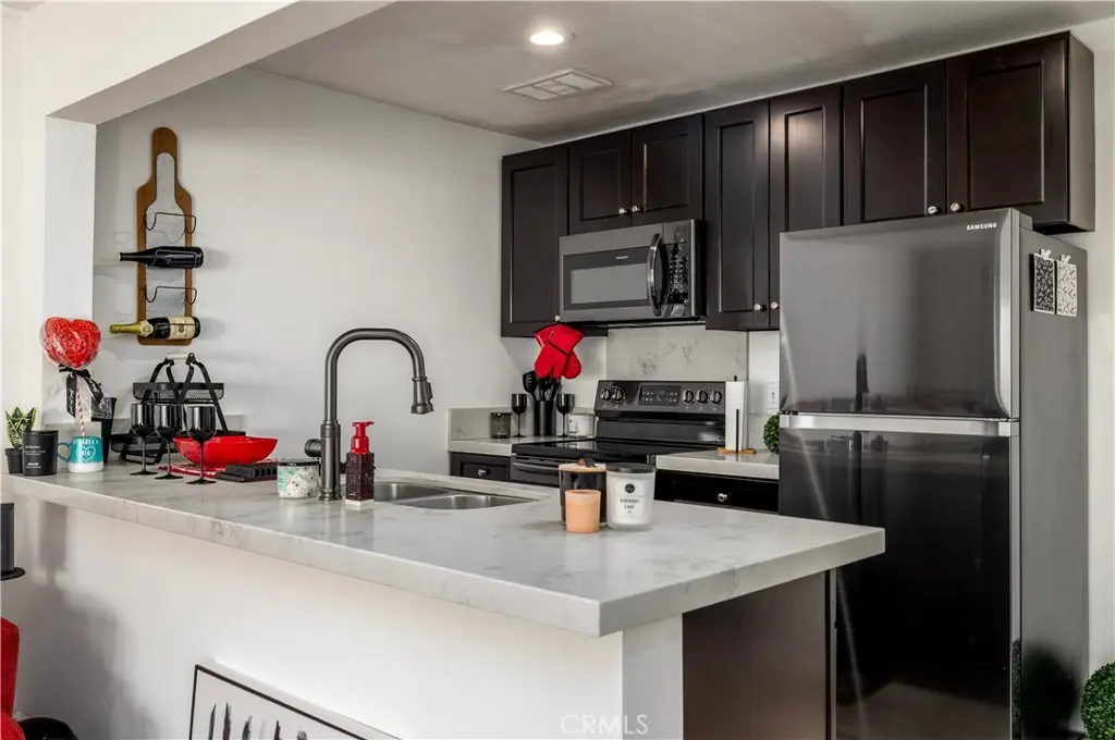 Condominium for sale at 3088 Panorama Rd Unit D, Riverside, CA featuring 1 bed and 1 bath