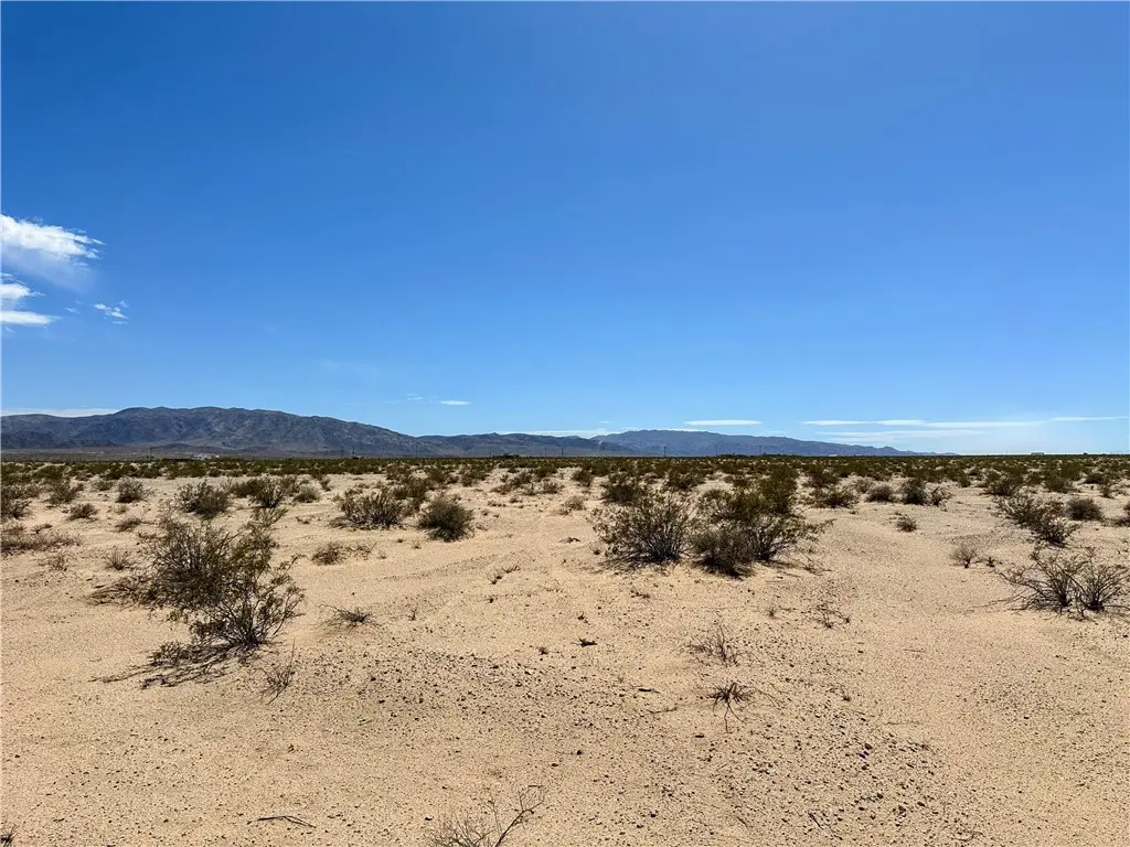 7 Cadiz Drive, 29 Palms, CA — listing photo 1