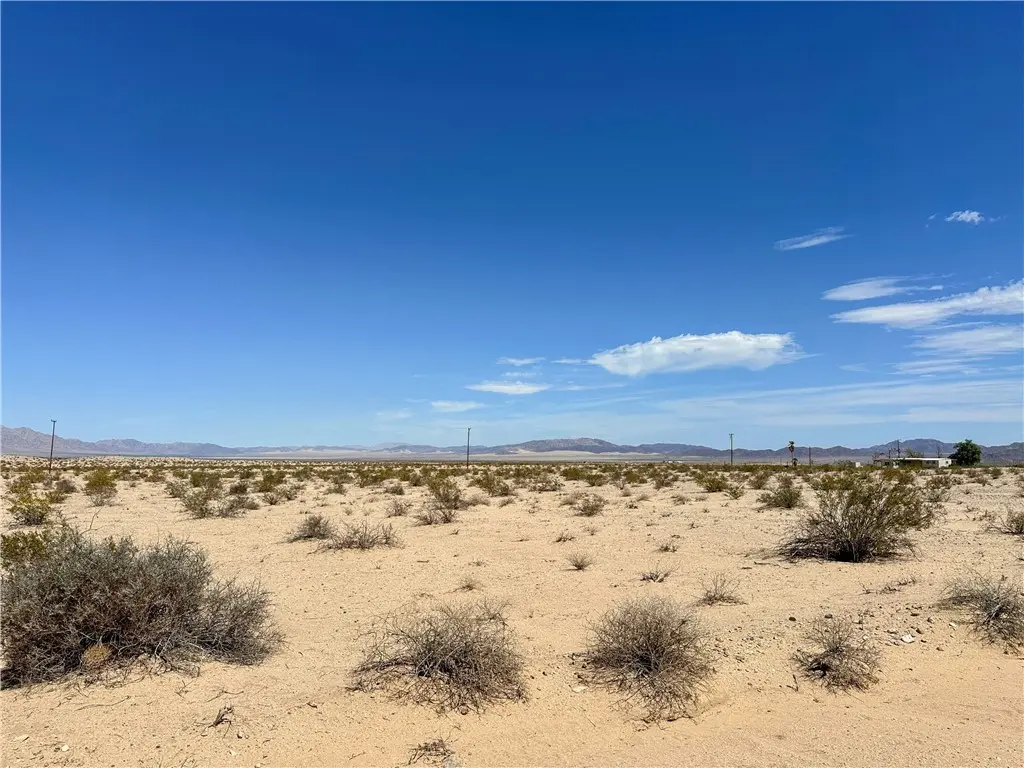 11 Cadiz Avenue, 29 Palms, CA — listing photo 1