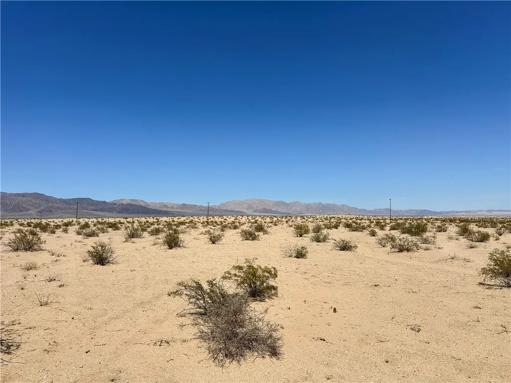 12 Cadiz Avenue, 29 Palms, CA — listing photo 1