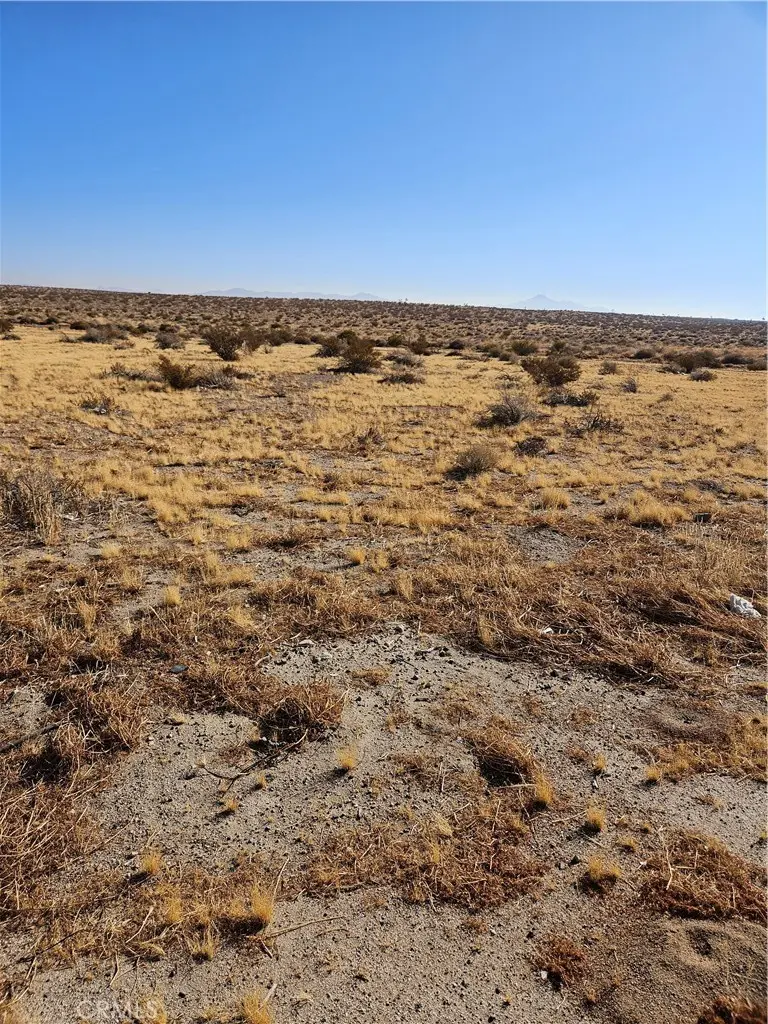 165 E Avenue F, Redman, CA — listing photo 1
