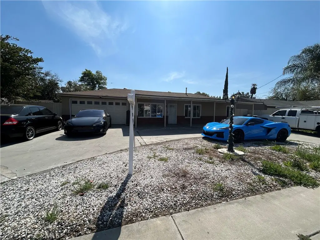 Single Family Residence for sale at 8680 Indiana, Riverside, CA featuring 3 beds and 1 bath