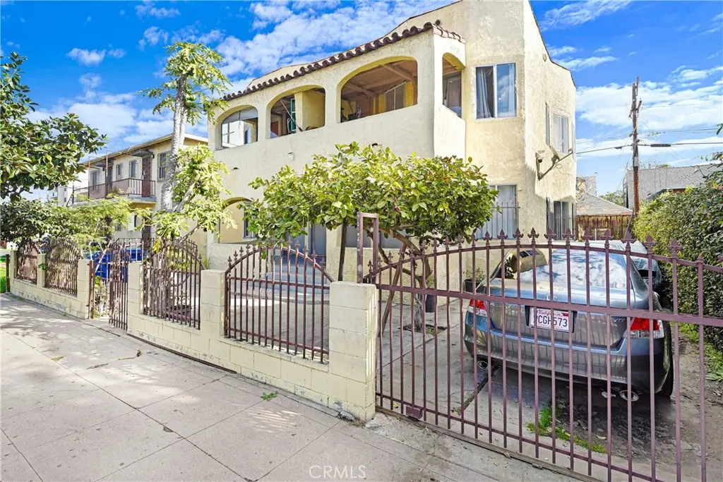 Quadruplex for sale at 1608 Cimarron Street, Los Angeles, CA